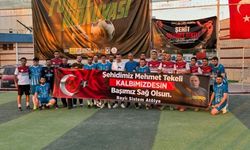Konya'da duygu dolu anlar: Görev Şehidi Mehmet Tekeli için yeşil sahada anlamlı saygı duruşu
