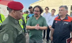 Deprem bölgesinde sıcak saatler! Venezuelalı bakanlar enkaz başında Türk ekiplerini ziyaret etti