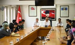LGS şampiyonlarına Ustaoğlu’ndan ödül!