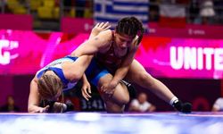 Milli güreşçi Elif Şevval Kurt Avrupa’yı fethetti! U20’de altın madalyaya uzandı