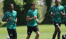 Konyaspor’dan geleceğe yatırım: İki genç yetenekle imzalar atıldı