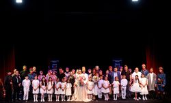 Kültür Yolu Festivali'nde sahne alan soprano ayakta alkışlandı