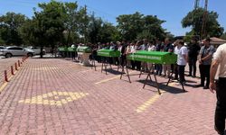 Manavgat’taki kazada hayatını kaybeden 5 kişi Konya’da son yolculuğuna uğurlandı!