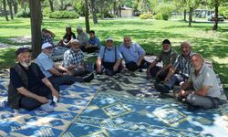 Karatay’da anlamlı buluşma: Yüzlerce kursiyer Şehir Parkı’nda bir araya geldi