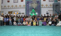 Konya'da büyük coşku: 31 ilçede binlerce çocuk camileri şenlendiriyor!