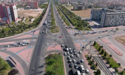 Konya'da o kavşakta yol daraltmasında gidiliyor!
