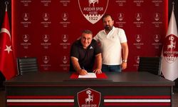 1922 Akşehirspor yeni sezon öncesi Niyazi Kart'la anlaşma sağladı