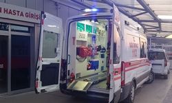 Beyşehir’de kontrolden çıkan motosiklet devrildi: 2 kişi hastaneye kaldırıldı