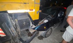 Talihsiz kaza! Park halindeki vince çarptı…