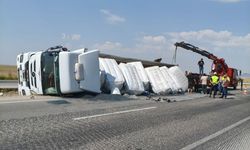 Konya'da sürücünün mucize eseri kurtulduğu kaza!