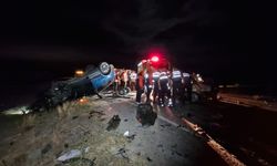 İki araç kafa kafaya çarpıştı: 1 ölü, 1 yaralı var
