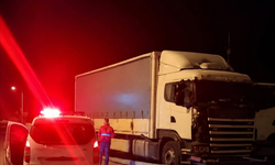 Direksiyon başında kalp krizi geçiren tır sürücüsü hastaneye kaldırıldı!