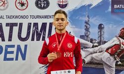 Konyalı Mustafa Uçar Gürcistan’da kürsüye çıktı!
