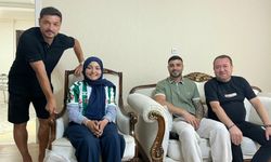 Konyaspor'dan kanser hastası taraftara vefa ziyareti!