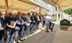 Faruk Dügen dualarla defnedildi