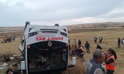 Tarım işçilerini taşıyan minibüsten kahreden haber! Ölü ve çok sayıda yaralı var…