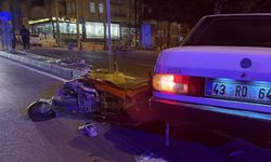 Otomobil ve motosikletin feci kazası! Yaralı var...