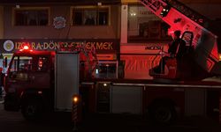 İş yerinde korkutan yangın! Her yeri dumanlar sardı…