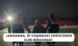 Karaman’da kaza sonrası yürekleri ısıtan görüntü! Jandarma, 81 yaşındaki sürücünün elini bırakmadı