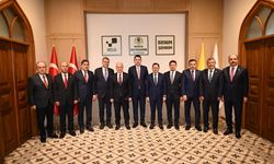 Bakan Kurum, Başkan Altay'ı ziyaret etti