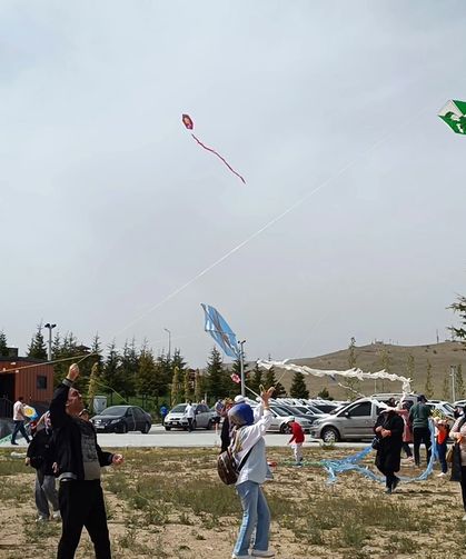 Konya'da uçurtmalar özgür Filistin için uçuruldu