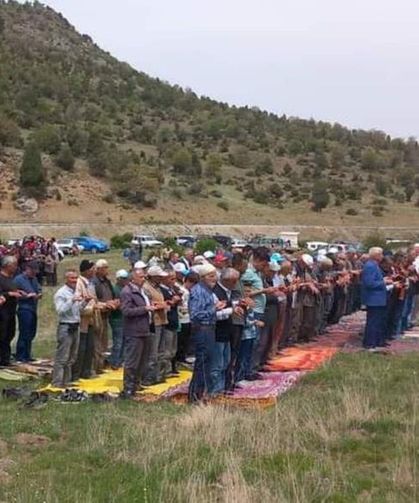 Seydişehir'de vatandaşlar yağmur duasına çıktı