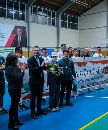 Karapınar'da voleybol turnuvası heyecanı sürüyor