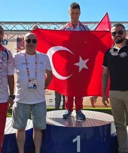 Milli sporcumuz Bulgaristan’daki Dünya Şampiyonası’nda tarih yazdı!