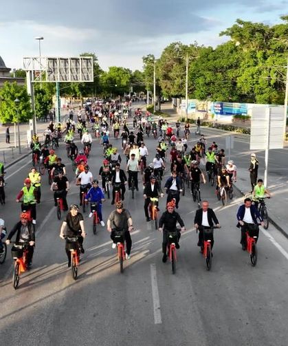 Konya'da tarihi gün: 31 ilçede on binlerce vatandaş aynı anda pedal çevirdi
