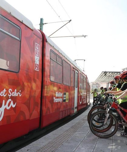 Konya’da gençler pedal çevirdi geleceğin trafik kültürünü şekillendirdi