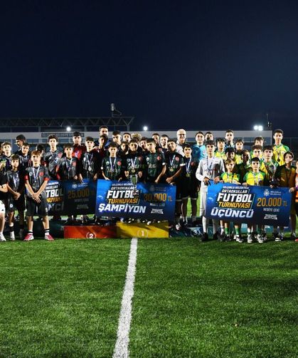 Konya’da şampiyon belli oldu: Ortaokullar Arası Futbol Turnuvası muhteşem finalle sona erdi!