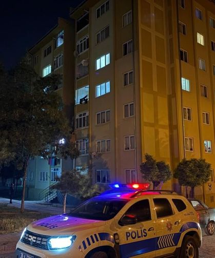 Yürek burkan olay! Pencereye yaslanan 3 yaşındaki çocuk üçüncü kattan düştü