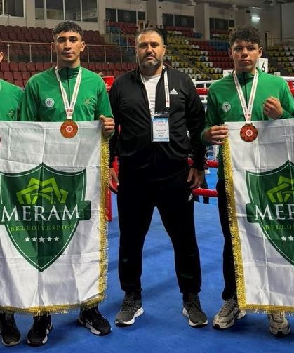 Ringde Konya rüzgarı: Meram Belediyespor kick boksta Türkiye’yi salladı!