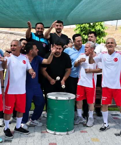 Konya Huzurevi zirveye namağlup olarak tırmanıyor!
