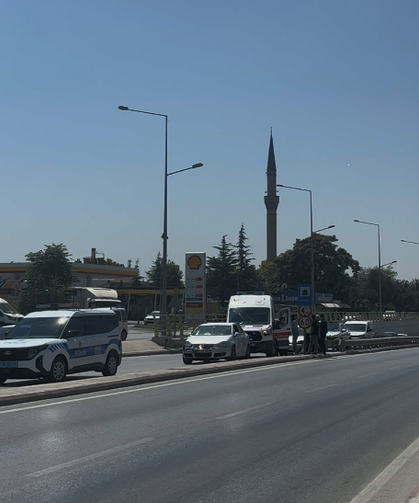 Konya Galericiler Sitesi'nde maddi hasarlı kaza!