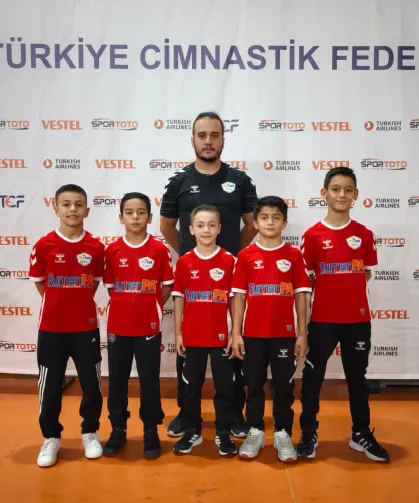 İstanbul’da göğsümüzü kabartan başarı: Konyalı Jimnastikçiler Türkiye kürsüsünde!