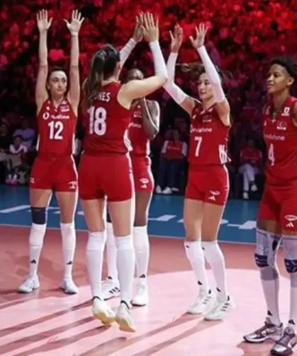 Filenin Sultanları''ndan göz kamaştıran başarı! Finale yükseldiler...