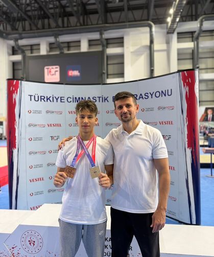 Selçuklu Belediyespor sporcusundan çifte kürsü başarısı!