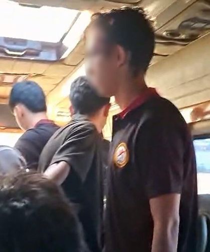 Okula böyle gittiler! Öğrenci servisindeki görüntüler tepki çekti