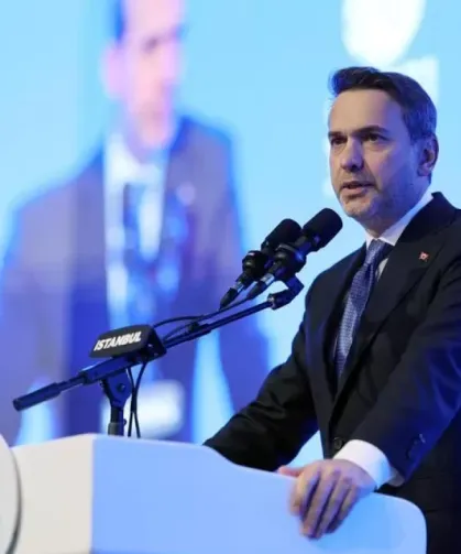 Bakan Bayraktar'dan öğrencilere müjde: Burs verilecek…