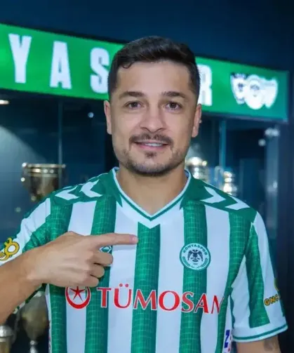 TÜMOSAN Konyaspor'da sağ bek operasyonu: O isim yuvaya geri döndü