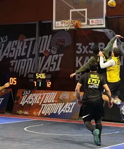 Konya’da basketbol severleri heyecanlandıran dev turnuva: Kalehan Ecdat Bahçesi parkeye dönüşüyor!