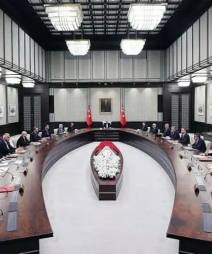Kulisleri hareketlendiren iddia! Kabineden bir isim istifa mı edecek?