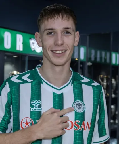 Rajmund Toth’a milli görev: Konyaspor’un genç yıldızı Macaristan A Milli Takım kadrosuna davet edildi!