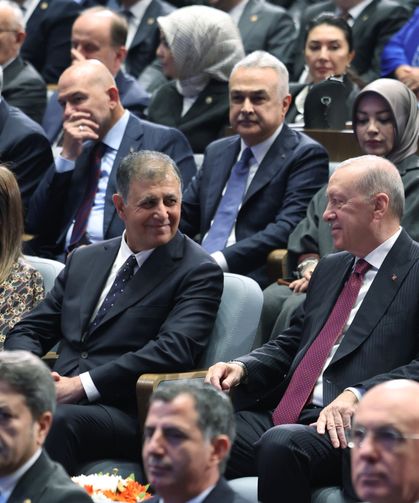İzmir Büyükşehir, AK Parti'ye geçti