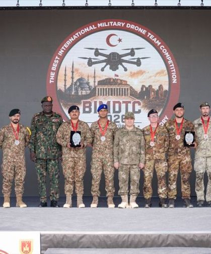 Saniyelerle yarıştılar, zirveyi kapıp göğsümüzü kabarttılar