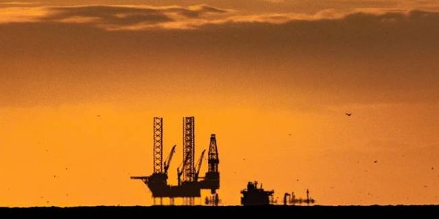 Brent petrolün varil fiyatı bir haftada yüzde 22 arttı
