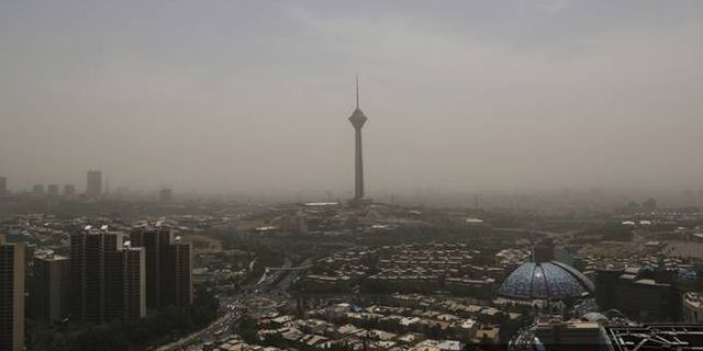 İran’da hava kirliliği nedeniyle eğitime verilen ara uzatıldı