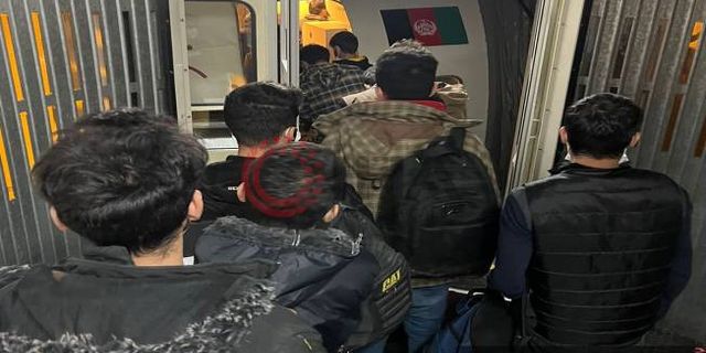 Kocaeli'de 127 düzensiz göçmen sınır dışı edildi