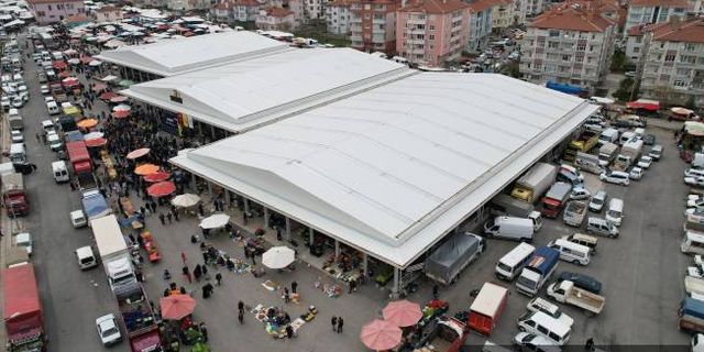Akşehir'de yeni kapalı pazar yeri açıldı